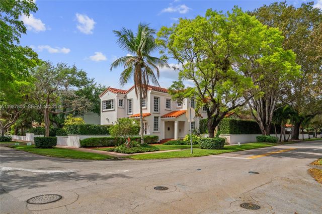 1900 Pizarro St, Coral Gables, FL 33134
