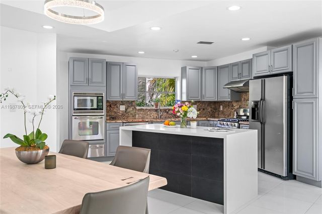 1900 Pizarro St, Coral Gables, FL 33134