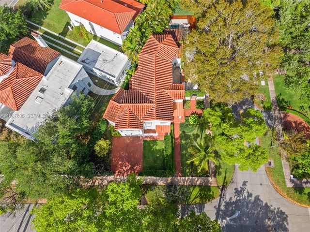 1900 Pizarro St, Coral Gables, FL 33134