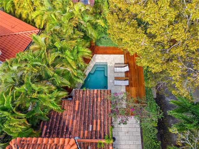 1900 Pizarro St, Coral Gables, FL 33134