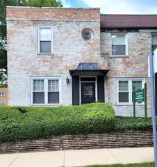 9522 S Vanderpoel Avenue, Chicago, IL 60643