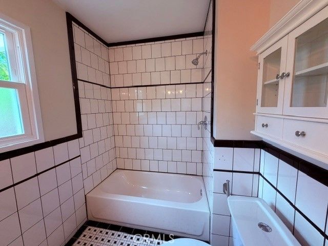 1817 Lave Avenue, Long Beach, CA 90815