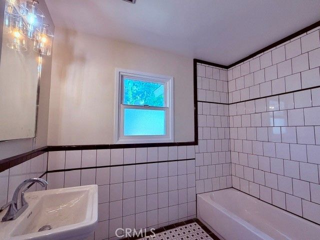 1817 Lave Avenue, Long Beach, CA 90815
