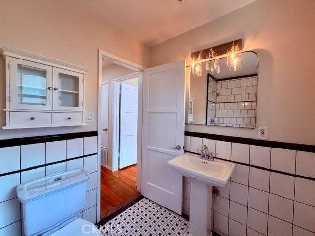 1817 Lave Avenue, Long Beach, CA 90815