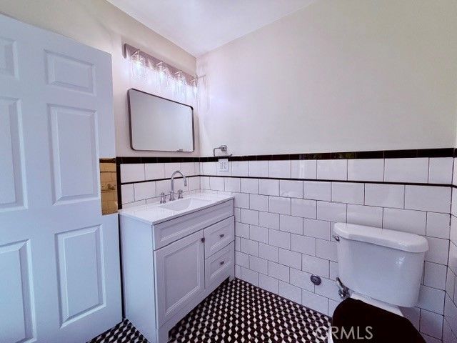 1817 Lave Avenue, Long Beach, CA 90815