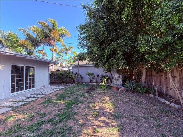 1817 Lave Avenue, Long Beach, CA 90815