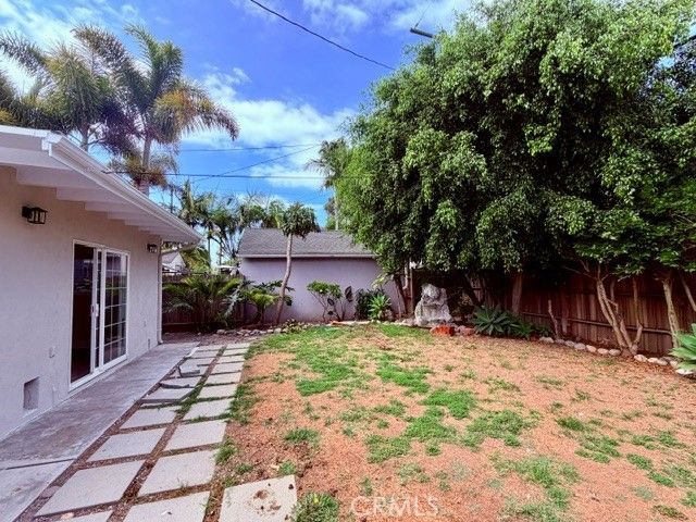 1817 Lave Avenue, Long Beach, CA 90815