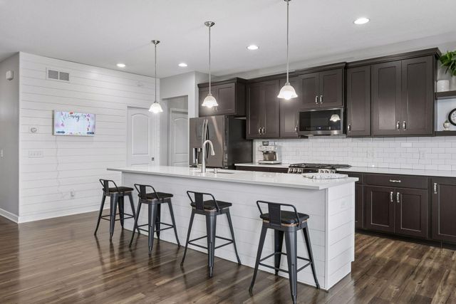 20890 Goodhue Way, Lakeville, MN 55044