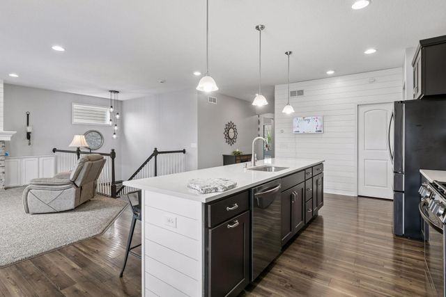20890 Goodhue Way, Lakeville, MN 55044