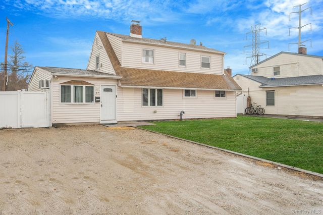 27 Mallard Road, Levittown, NY 11756