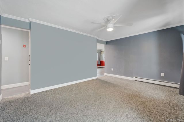 27 Mallard Road, Levittown, NY 11756