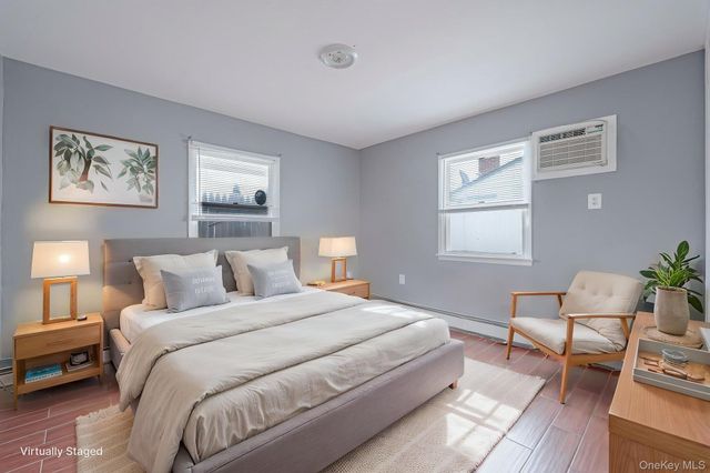 27 Mallard Road, Levittown, NY 11756