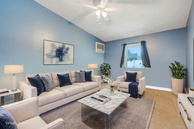 27 Mallard Road, Levittown, NY 11756