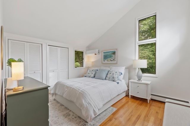 90 Summer St, Andover, MA 01810