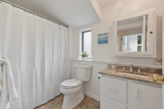90 Summer St, Andover, MA 01810