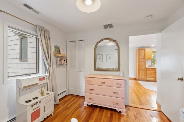 90 Summer St, Andover, MA 01810