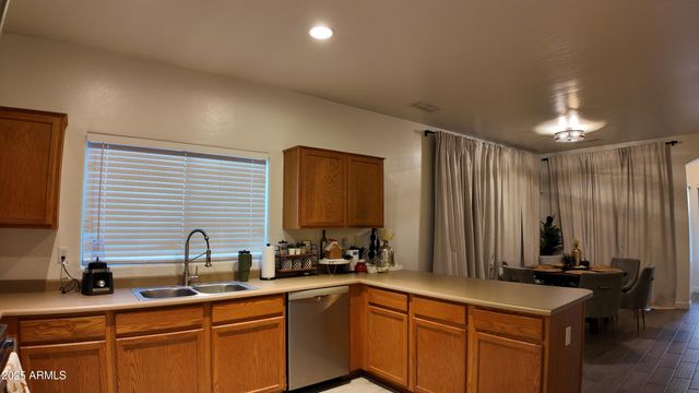 8330 W PAPAGO Street, Tolleson, AZ 85353