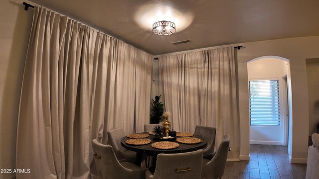 8330 W PAPAGO Street, Tolleson, AZ 85353