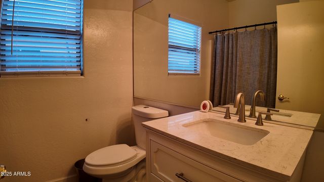 8330 W PAPAGO Street, Tolleson, AZ 85353