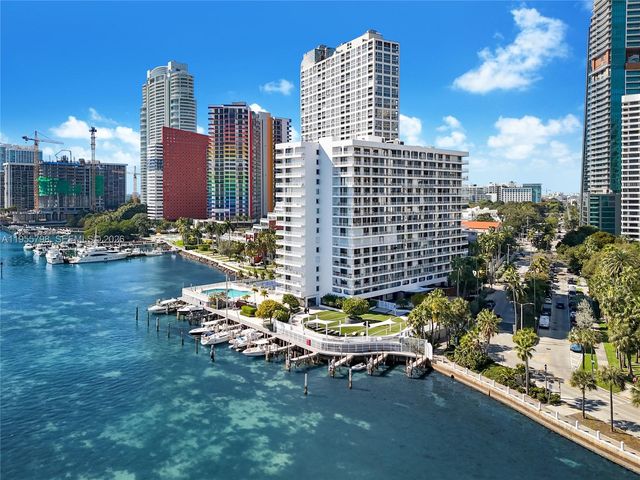 200 SE 15th Rd 15C, Miami, FL 33129