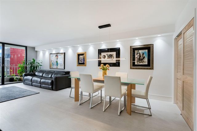 200 SE 15th Rd 15C, Miami, FL 33129