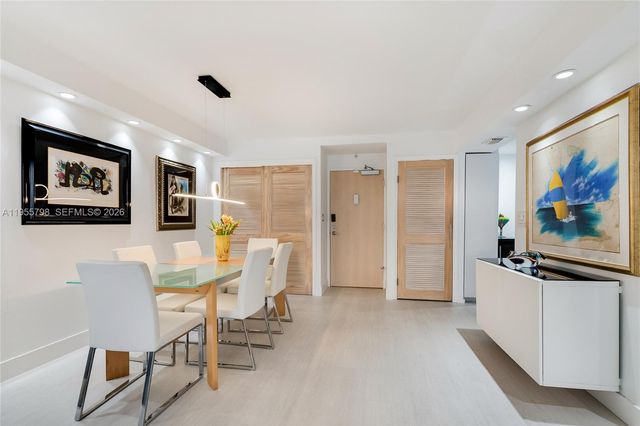 200 SE 15th Rd 15C, Miami, FL 33129