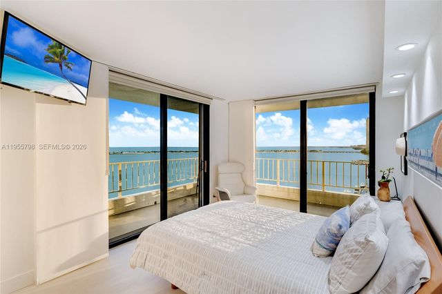 200 SE 15th Rd 15C, Miami, FL 33129