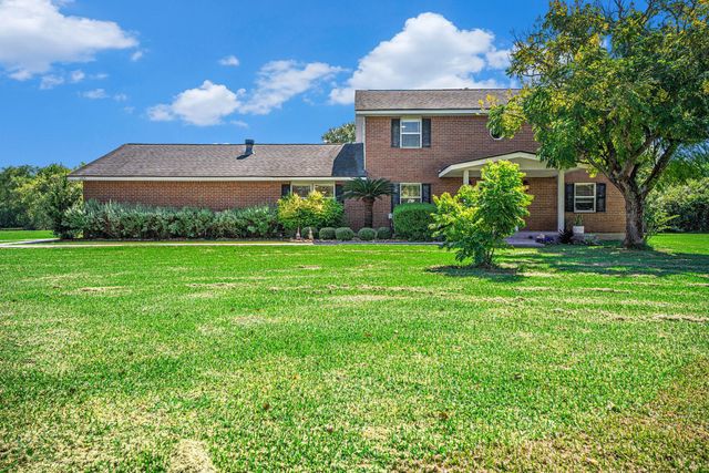 12421 Roy Road CR105, Brookside, TX 77581