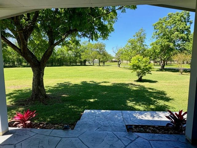 12421 Roy Road CR105, Brookside, TX 77581