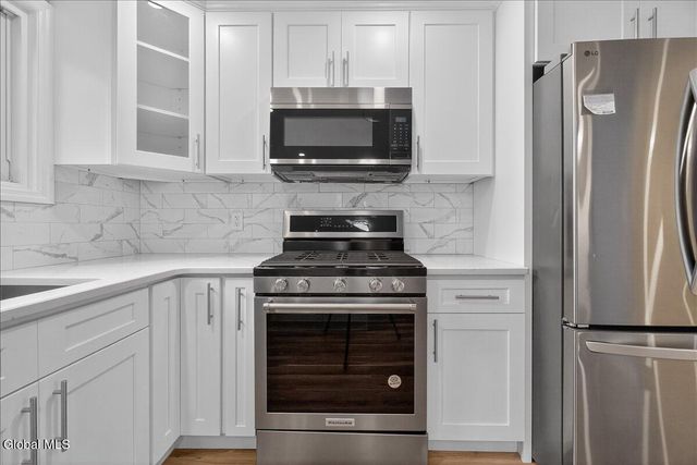 278 Donald Avenue, Schenectady, NY 12304