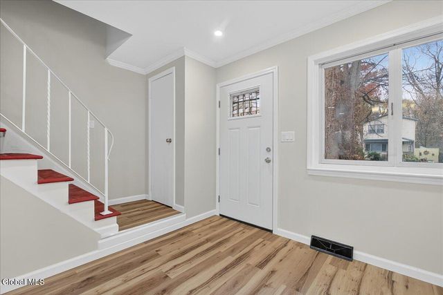 278 Donald Avenue, Schenectady, NY 12304