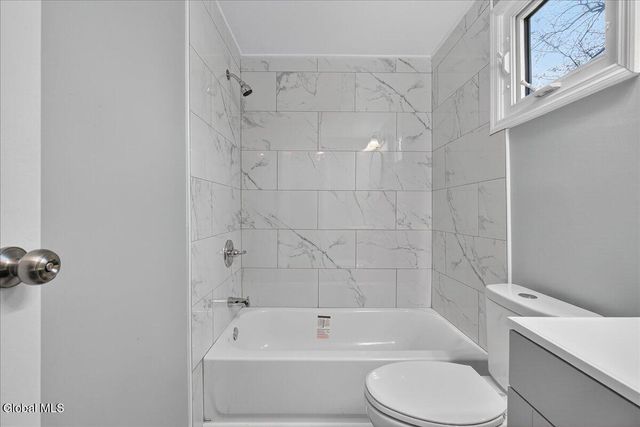 278 Donald Avenue, Schenectady, NY 12304