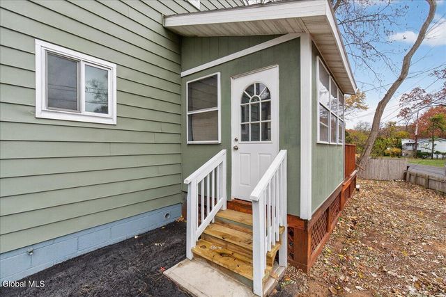 278 Donald Avenue, Schenectady, NY 12304