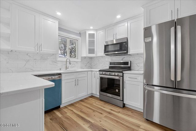 278 Donald Avenue, Schenectady, NY 12304