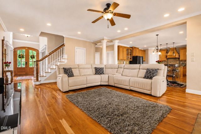 187 Broad Leaf Court, Chapel Hill, NC 27517