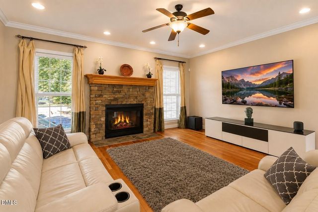 187 Broad Leaf Court, Chapel Hill, NC 27517