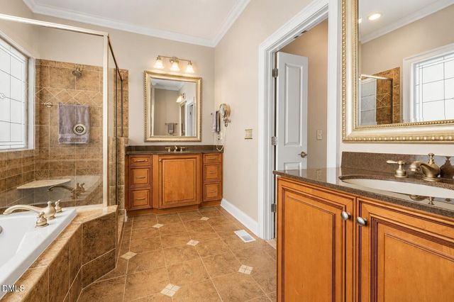 187 Broad Leaf Court, Chapel Hill, NC 27517