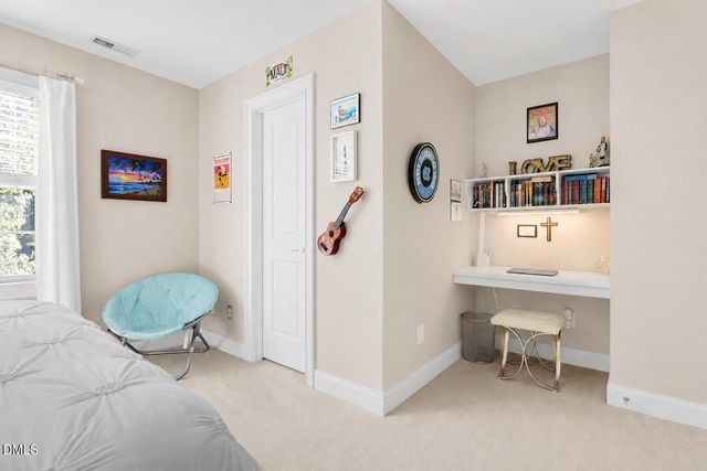 187 Broad Leaf Court, Chapel Hill, NC 27517