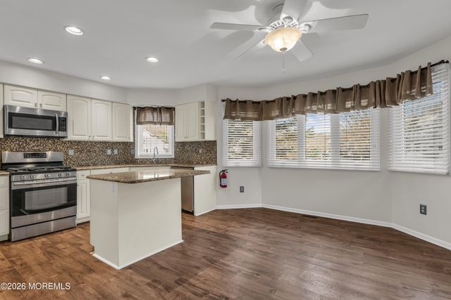 161 Impatiens Court, Toms River, NJ 08753