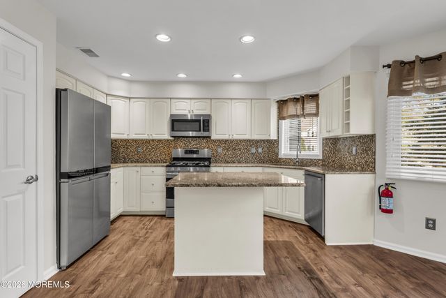 161 Impatiens Court, Toms River, NJ 08753