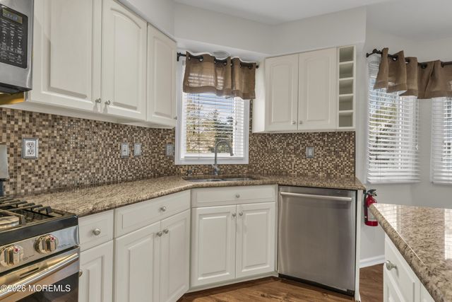 161 Impatiens Court, Toms River, NJ 08753