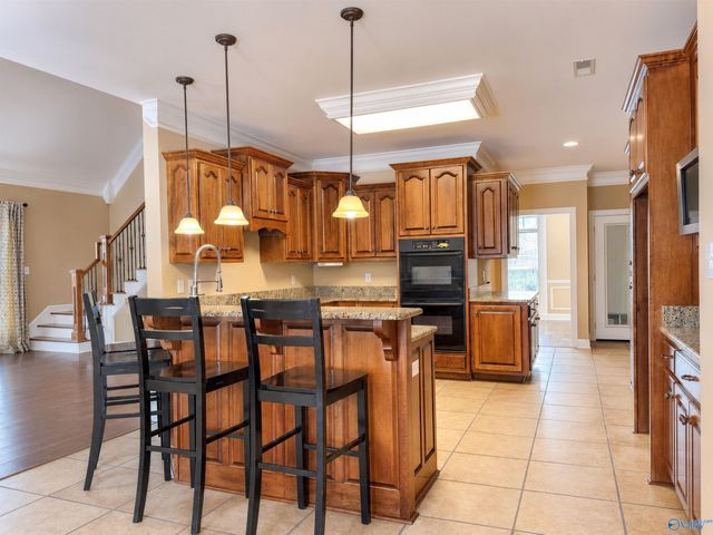 1905 Weatherly Circle, Decatur, AL 35603