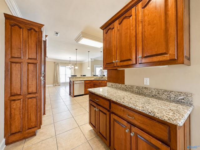 1905 Weatherly Circle, Decatur, AL 35603