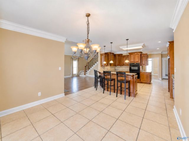 1905 Weatherly Circle, Decatur, AL 35603