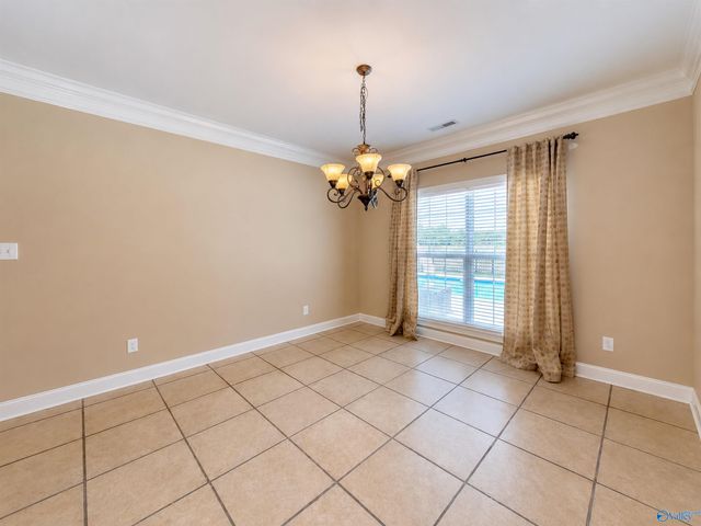 1905 Weatherly Circle, Decatur, AL 35603