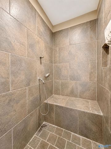 1905 Weatherly Circle, Decatur, AL 35603