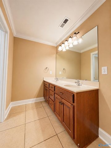 1905 Weatherly Circle, Decatur, AL 35603