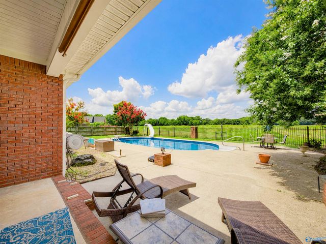 1905 Weatherly Circle, Decatur, AL 35603