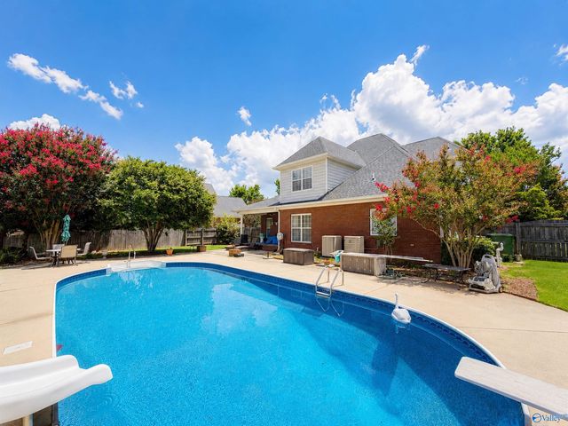 1905 Weatherly Circle, Decatur, AL 35603
