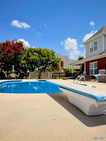 1905 Weatherly Circle, Decatur, AL 35603